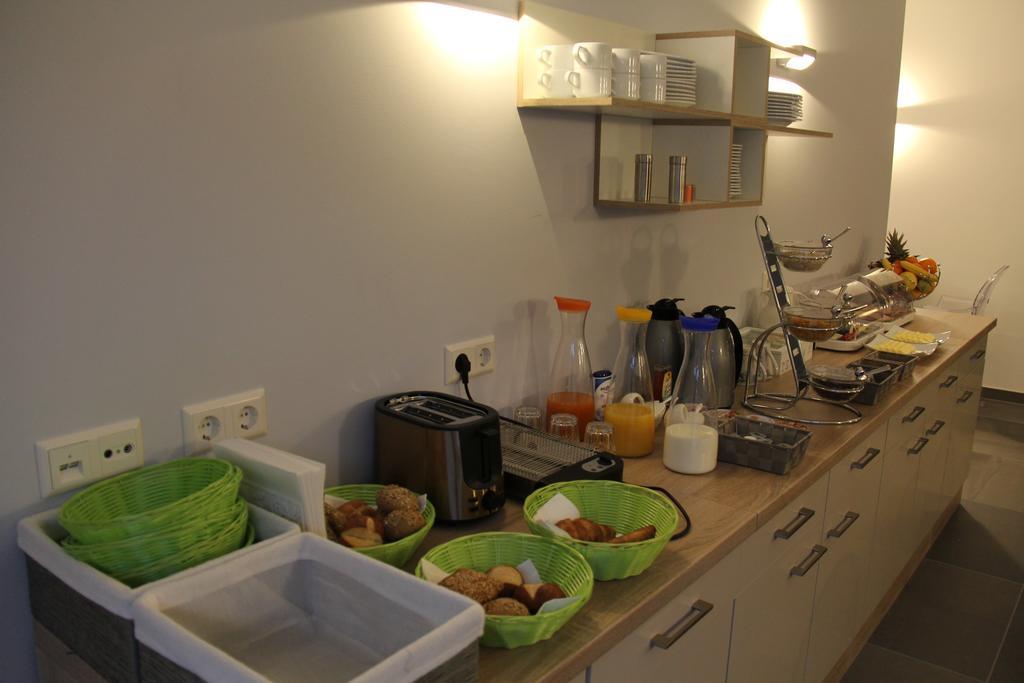 Victoria Living Hotel Jockgrim Ngoại thất bức ảnh