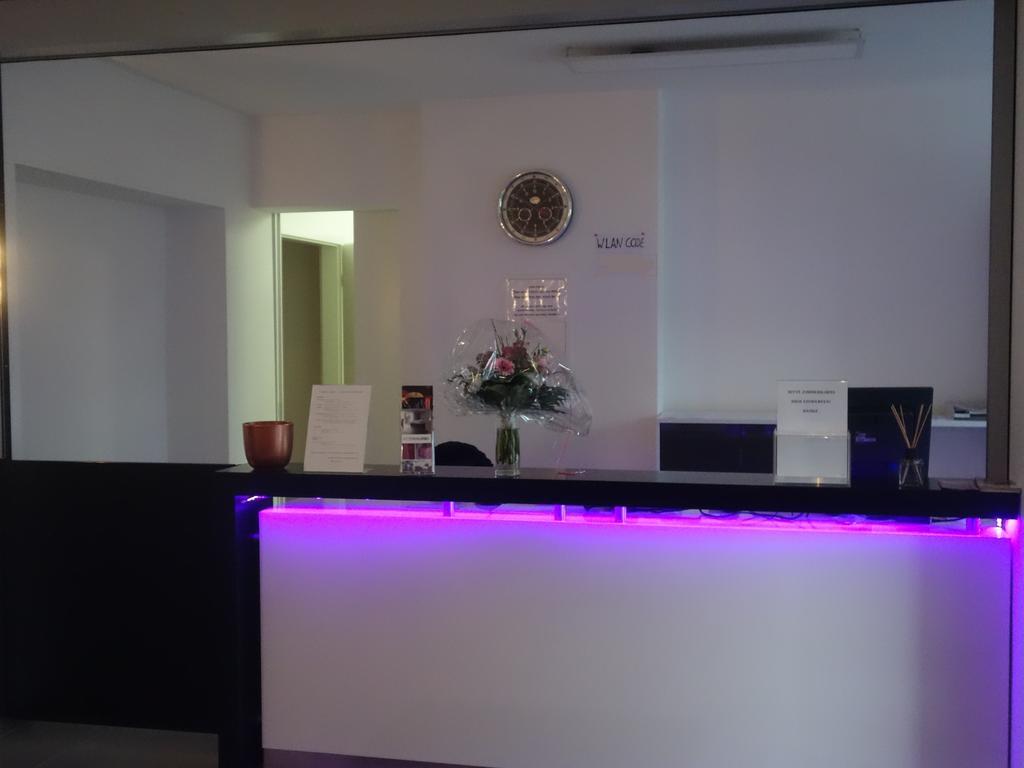 Victoria Living Hotel Jockgrim Ngoại thất bức ảnh