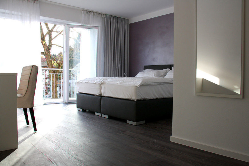 Victoria Living Hotel Jockgrim Ngoại thất bức ảnh