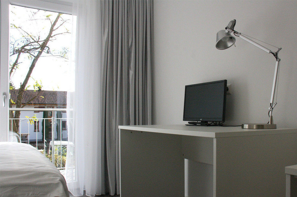 Victoria Living Hotel Jockgrim Ngoại thất bức ảnh